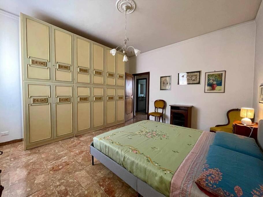 Apartamento Careggi Gold Colors